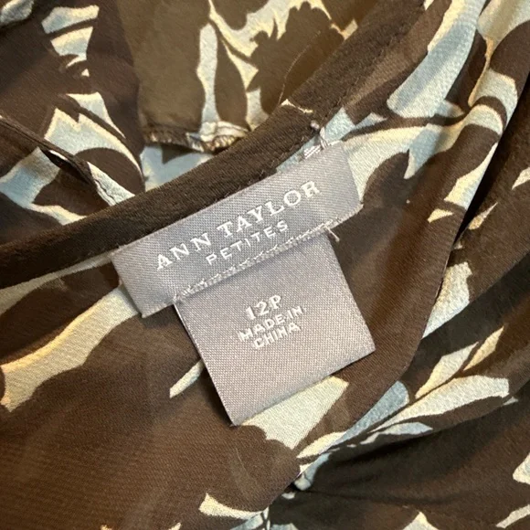 Ann Taylor Black and White Floral Blouse - Picture 2 of 4